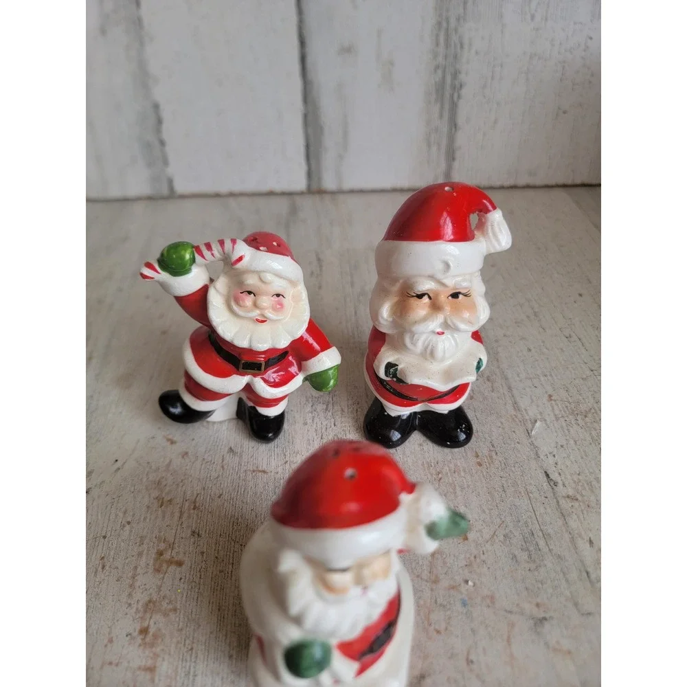 Vintage salt pepper Santa Claus shaker Xmas kitchen ceramic set